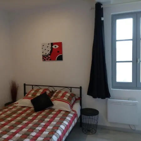 Studio Entre Chateau Et Vilaine A Vitre Exterior photo
